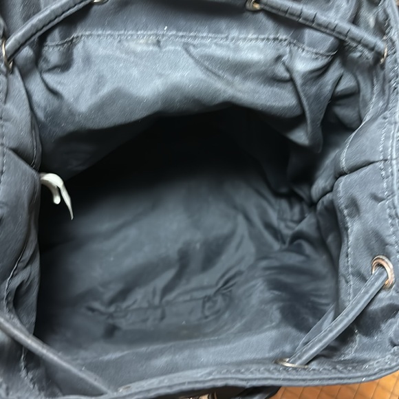 Dolce & Gabbana Parfum Black Backpack 10”Hx8.25”Lx6”W Flap Top w Drawstring VGUC - Picture 13 of 14